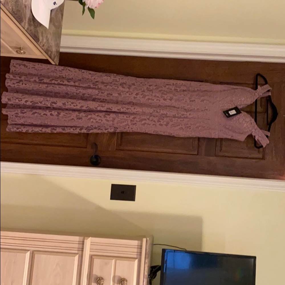 Long Dress - Picture 2 of 6